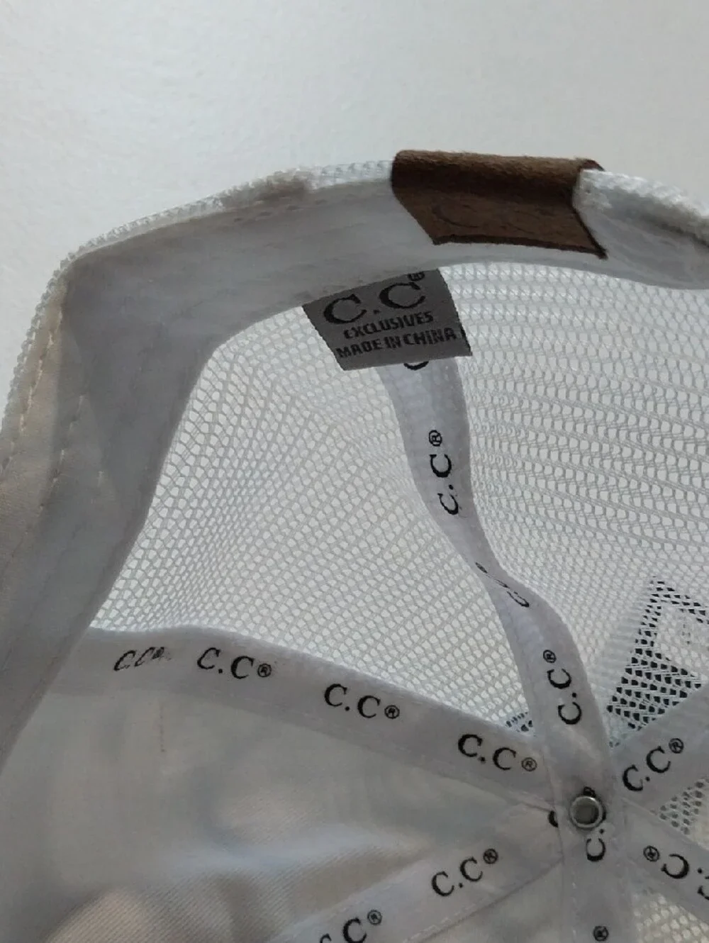 C.C White Cotton Cap with Mixed Stone Heart Design NWT